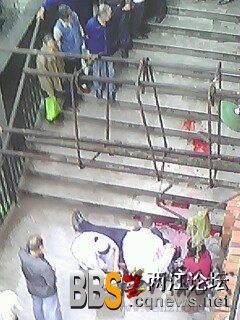 重慶涪陵一父親送孩子高考 歸途中被砸死(組圖)