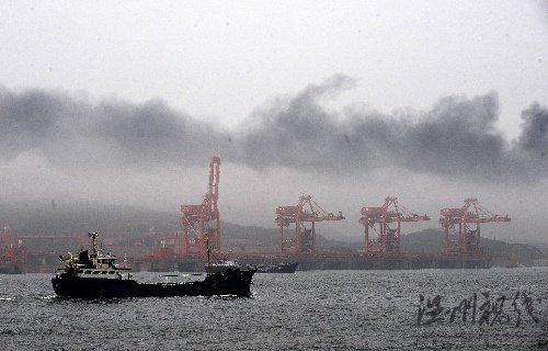 大連輸油管爆炸污染50平方公里海面