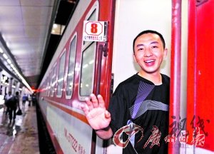 許霆獲假釋提前出獄 稱