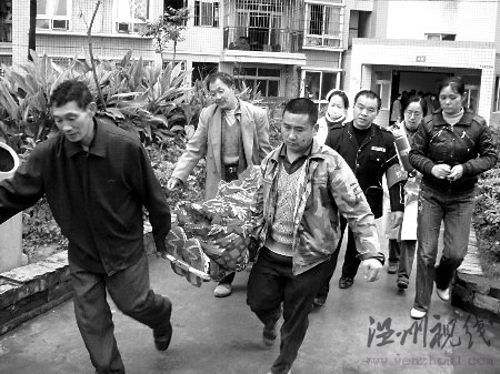 兒子不滿母親幫找女朋友開煤氣自殺(圖)