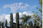 印尼火山噴發 火山灰噴到近2萬米的高空
