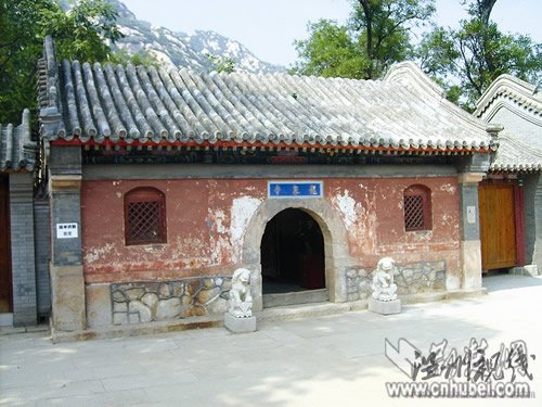北大湖北籍天才學(xué)子古剎修行 拒美國名校邀請(組圖)