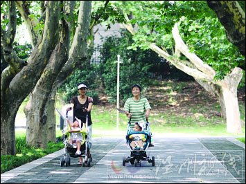 江蘇昨出梅 梅雨期長(zhǎng)達(dá)38天 12年來(lái)最賴皮