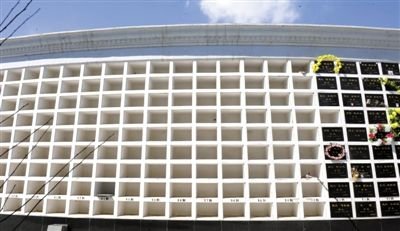 北京多家公墓已無現墓 市民全款購買期墓(圖)