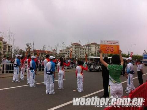 14日亞沙會火炬?zhèn)鬟f在海陽進行