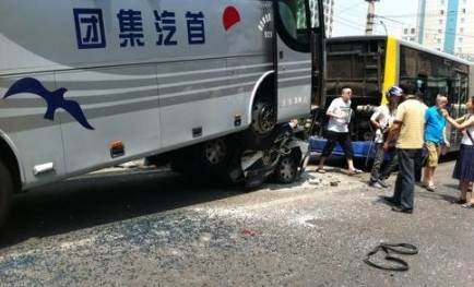 長虹橋車禍