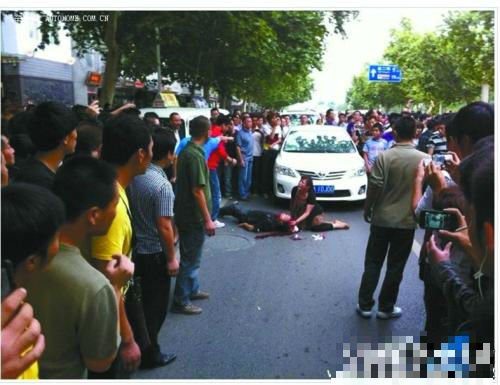 西安日系車主李建利被砸重傷