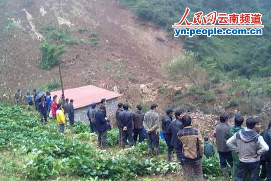 彝良龍海山體滑坡