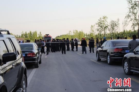 武邑騰曄化工廠爆炸現(xiàn)場封鎖