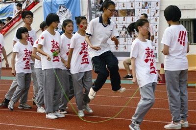 溫州一學(xué)校99名學(xué)生接受體質(zhì)健康測(cè)試 無(wú)一優(yōu)秀