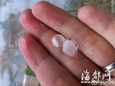 持續(xù)幾分鐘的冰雹圖片