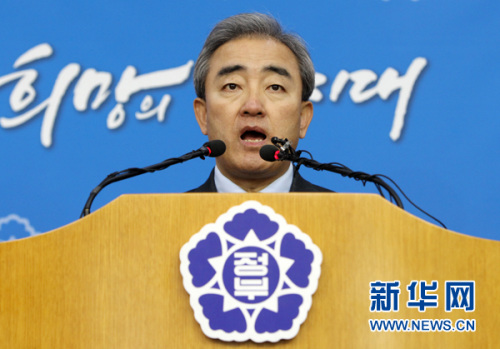 分析稱(chēng)安倍拜鬼倒行逆施系搬起石頭砸自己的腳