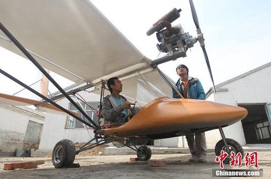 長春男子自造小飛機 歷時一年多花費近十萬