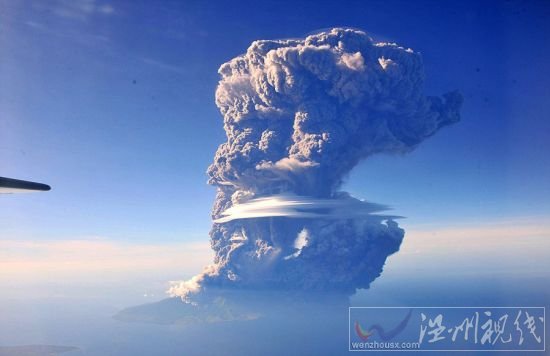 印尼火山噴發(fā)圖片