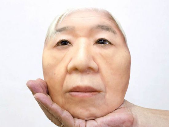 日本類(lèi)人機(jī)器人