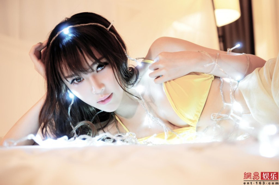 北舞校花夢妮gabby拍性感廣告