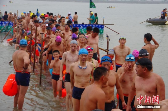 2014年橫渡錢(qián)塘江現(xiàn)場(chǎng)圖片