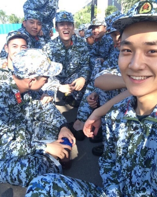 中戲新生軍訓照曝光