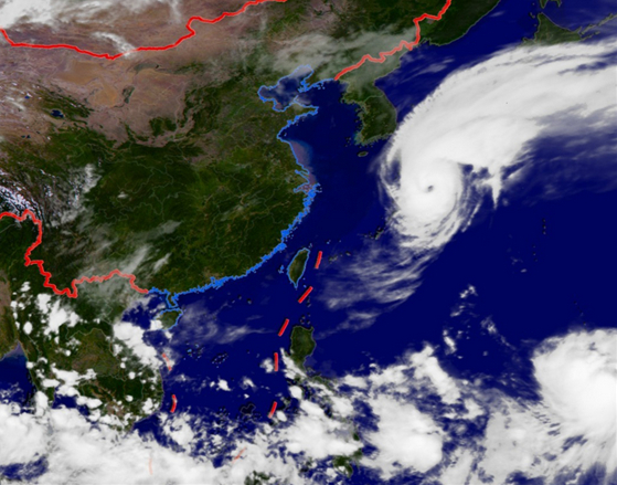 19號臺風黃蜂衛星云圖