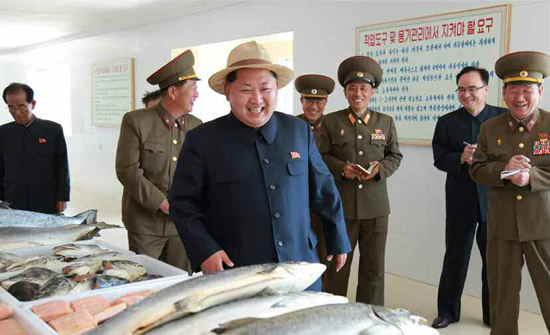 金正恩視察養(yǎng)魚場
