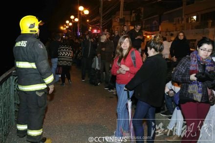 此次地震可能會(huì)引發(fā)比較大的海嘯