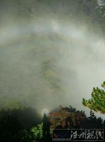 黃山風景區雙佛光圖片