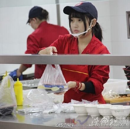 揚(yáng)大食堂女神 時增卉