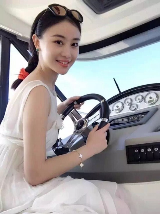 女神老師組團(tuán)走紅