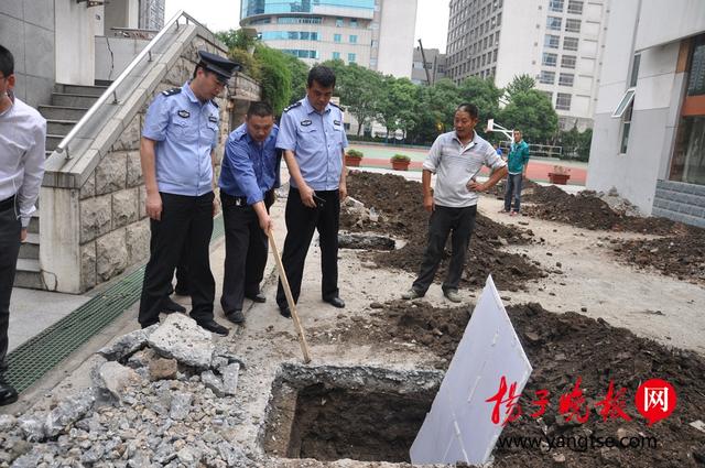 南京學(xué)校發(fā)現(xiàn)迫擊炮彈
