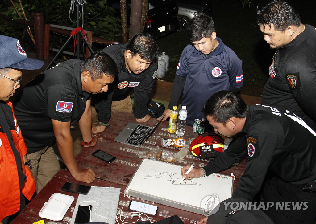泰國一足球隊訓(xùn)練后進(jìn)入山洞 13人集體失蹤