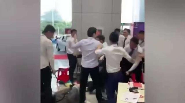 拿八萬(wàn)麻將牌買車