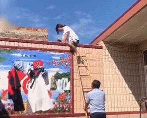 床下現(xiàn)隔壁女鄰居