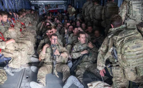 英國(guó)最后一次軍事飛行撤離喀布爾